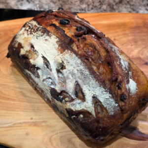 🍇✨ Cinnamon Raisin Sourdough Loaf