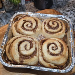 🍥 Sourdough Cinnamon Rolls (Sold in 4, 6, or 8 packs — singles only on Bakery Day events)